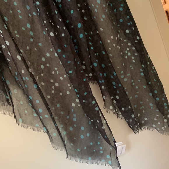 Thirty-one Avenue Scarf as a large Shall. In a bag, with tags. - Picture 3 of 8